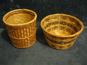 2 Round Wicker Baskets 5" & 3 1/2" tall kitchen decorative home very good pair - Picture 1 of 11