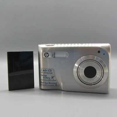HP Digital Camera Photosmart R927 8.2MP Silver Tested - Image 1 of 4