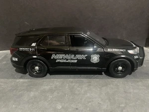 Newark Police NJ 1:24 Scale Custom Die-Cast 2022 Ford Police Ghost SUV Unit - Picture 1 of 4
