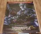 Affiche moulée signée Terminator 2 100 % authentique. Livrée avec COA et règlement en ligne