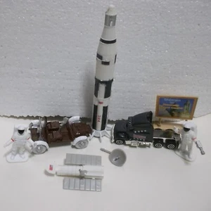 6 Asst EE. UU. JUGUETES ESPACIALES COHETE ASTRONAUTAS ROVER SATÉLITE MOTORMAX CAMIÓN - Imagen 1 de 10