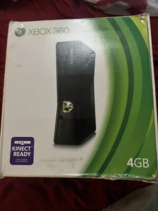 Xbox 360 With Kinect Sensor - Picture 1 of 18