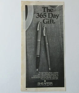 Juego de bolígrafos imperiales Sheaffer vintage años 70 1975 revista anuncio impreso blanco y negro - Imagen 1 de 2