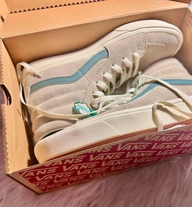 Vans Suede High-Tops in Cream and Light Blue - Picture 1 of 8