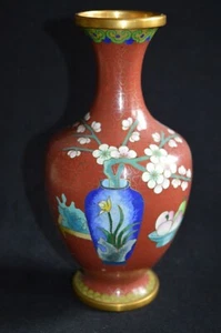 Unusual Vintage Chinese Cloisonne Vase URN Enamel brass Still Life Scene 8" - Picture 1 of 4