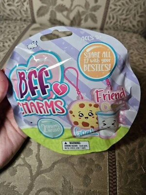 Bolso Ciego BFF Charms Nuevo en Paquete Foto 1 de 2
