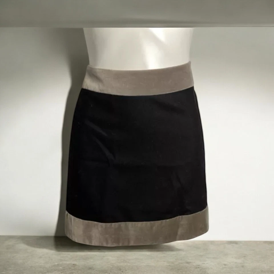 Kenneth Cole Mini Skirt Black Velvet Grey Trim Waist Above Knee Zips 6 - Image 1 of 4