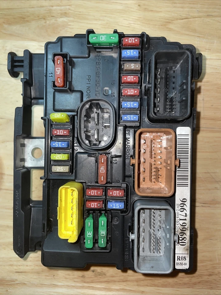 BSM R08 9667199680 PSA PEUGEOT CITROEN C3 DS3 207 - Image 1 of 1