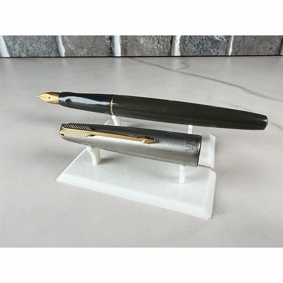 Parker 65 VP 钢笔 – 14K 笔尖 – 有裂纹枪管 – 用于维修或零件 — 第 1/4 张图片