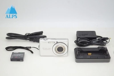 [Near mint] CASIO EXILIM EX-Z700 7.2MP Compact Digital Camera Silver #251031ah - Image 1 of 4
