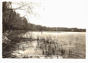 Mountain Along Anderson Lake Shore RPPC 1945 unbenutztes Echtfoto WI - Bild 1 von 2
