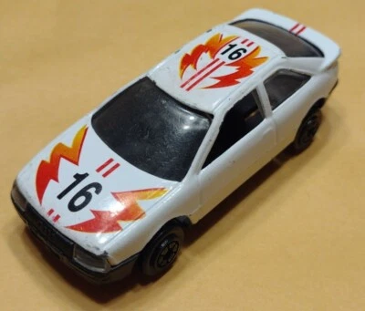 Yat Ming #816 奥迪 80 1: 64 压铸白色带 #16 Tampo Yat Ming 罕见 HTF 德语 — 第 1/4 张图片