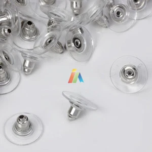 50x Pendientes Trasero TAPÓN Plateado con ALMOHADILLAS DE PLÁSTICO Repuesto Tuercas para los Oídos - Imagen 1 de 2