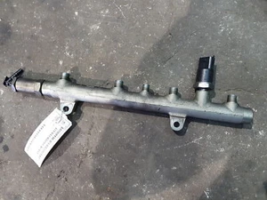 DISTRIBUTORE CARBURANTE FLAUTO MITSUBISHI SPACE STAR (98-07) 1.9 DI-D 0445214024 - Picture 1 of 2