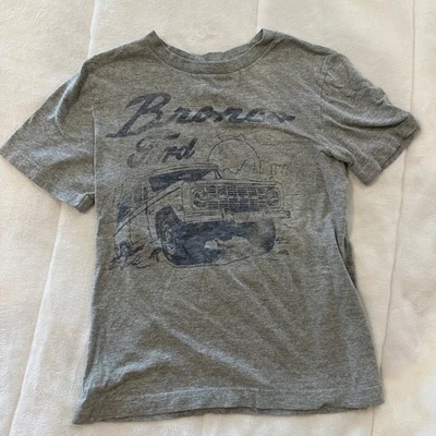 Camiseta para niños Old Navy Collectabites gris Ford Bronco gráfica talla M Foto 1 de 3