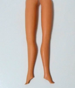 BEND LEG PINK TONE BARBIE P.J. BODY PARTS 2 LEGS  REPLACEMENT L & R (6B - Picture 1 of 4