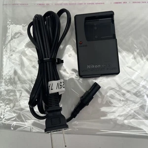 Nikon MH-63 Camera Lithium Battery Charger For S210 S220 S230 S500 Genuine - Picture 1 of 2