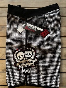 BILLABONG “GREEN DAY”BOARD SHORTS SWIM SIZE 32 - Picture 1 of 2