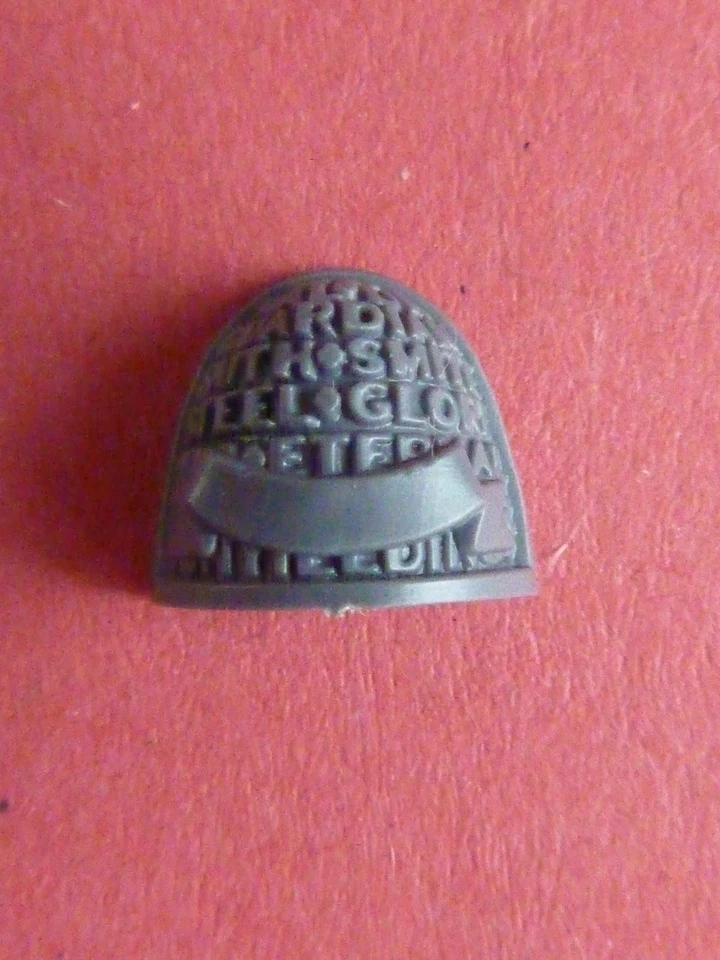 GREY KNIGHTS POWER ARMADURA HOMBRERA ORNAMENTADA (B) - Brocas 40K  Foto 1 de 1