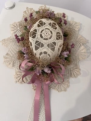 Sombrero decorativo vintage de ganchillo adornado floral coleccionable Foto 1 de 4