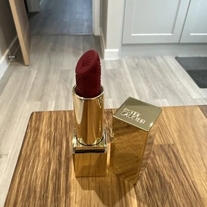 estee lauder Limited edition Rough Lipstick Red Velvet Full size 3.5g New - Picture 1 of 1