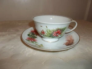 SET TAZZE E PIATTINI FIORI SELVATICI D'AMERICA "BEEBALM" DANBURY MINT ROSENTHAL GERMANY - Foto 1 di 3