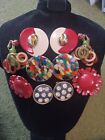 UNUSUAL VINTAGE SIGNED HONG KONG RED GREEN PLASTIC BOLD CLIP EARRINGS LOT 5