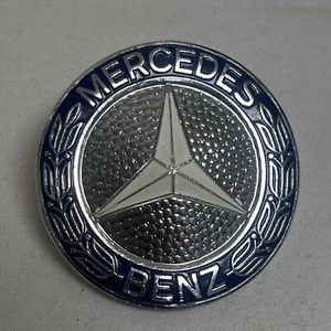 Mercedes Benz W123 W126 Grill Badge Star - Picture 1 of 3