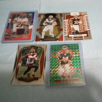 2023 Panini Donruss Optic Donruss Threads Blue Hyper Prizm Joe Mixon + (4) Cards - Image 1 of 4