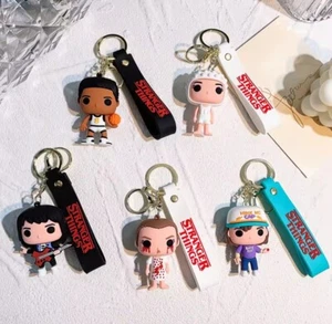 Stranger Things Llavero Thriller Extraño Pianista Muñeca Llavero Colgante Bolso - Imagen 1 de 11