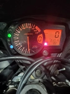2005-2006 SUZUKI GSXR 1000 OEM GAUGE CLUSTER SPEEDOMETER ASSEMBLY 21,716 MILES - Imagen 1 de 15
