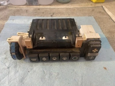 1981 - 89 Mercedes Benz R107 380SL 560SL A/C HVAC Heater Climate Control Unit - Image 1 of 4