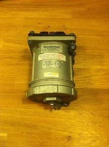 RUSSELLSTOLL RECEPTACLE CAT # JRS1534LKR 150A 600V J01 - Picture 1 of 5