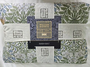 🌼Queen Bed Quilt WILLIAM MORRIS England GARDEN - LEAF GREEN BRAND NEW 🌼 - Picture 1 of 10