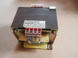 Transformateur LEGRAND 42925 In 230/400 VAC Out 115/230 VAC 630VA - Imagen 1 de 3