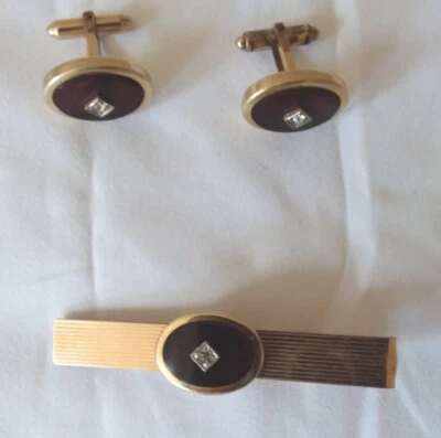Vintage Kreisler 12K GF Tie Clip w/ Red Stone Accent and 2 matching cuff links - Image 1 of 4