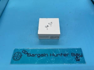 *ÉTUI UNIQUEMENT* Écouteurs sans fil authentiques Apple AirPods Pro 2 version de charge USB C - Photo 1/6