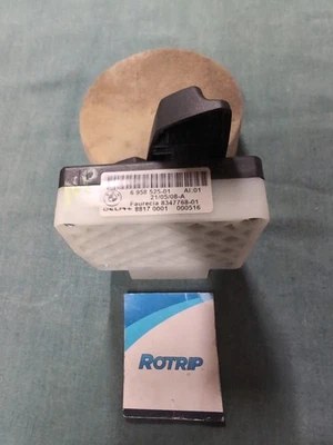 BMW E60 E61 5 Series FRONT LEFT SEAT ADJUST SWITCH PANEL #6958525-01 - Image 1 of 4