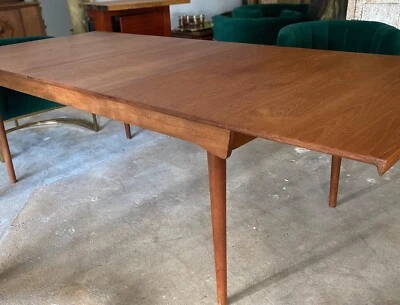 Mesa de comedor Finn Juhl de teca de France & Sons con extensión moderna de mediados de siglo Foto 1 de 4