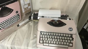 We R Memory Keepers Typecast Typewriter PINK - Picture 1 of 13