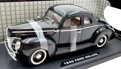 Motor Max 1/18 scale Diecast 73108 - 1940 Ford Deluxe - Black - Image 1 of 4