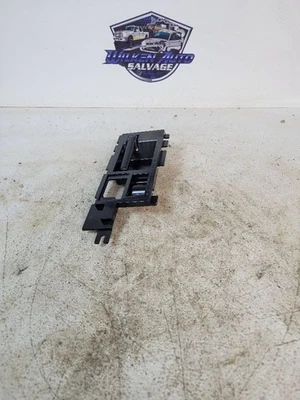 S10PICKUP 1987 Door Handle Interior 2087100 - Image 1 of 2