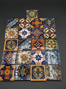 21 azulejos surtidos de cerámica mexicana de 2x2 pulgadas hechos a mano - Imagen 1 de 4