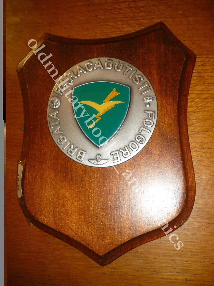 050 CREST BRIGATA PARACADUSTI FOLGORE - Immagine 1 di 1