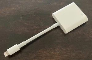 Apple Lightning to USB 3 Camera Adapter A1619 / MK0W2AM/A USED GREAT CONDITION - Photo 1/8