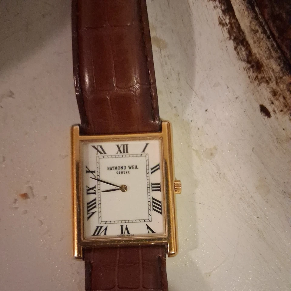 Reloj Hombre SWISS Raymond Weil "Tank" 5768 Foto 1 de 4