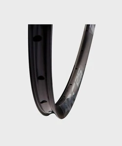 Easton Arc Offset Bicycle Cycle Bike Rim Black - 25 MM / 650B / 32 Hole - Picture 1 of 1