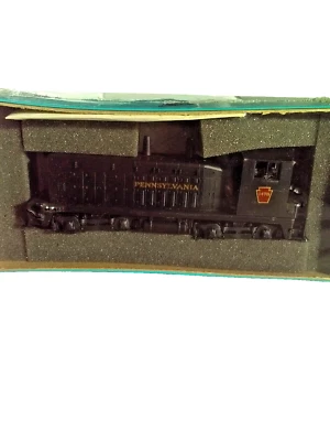 LOCOMOTORA ATHEARN HO TRAINS #1478 PENNSYLVANIA SW 7 MANIQUÍ SIN MOTOR 4058 ¡NUEVA! Foto 1 de 4
