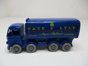 MATCHBOX 10C-1 SUGAR CONTAINER TRUCK LYLE&TATE ORIGINAL W/TOUCH-UPS, CROWN DECAL - Picture 1 of 11