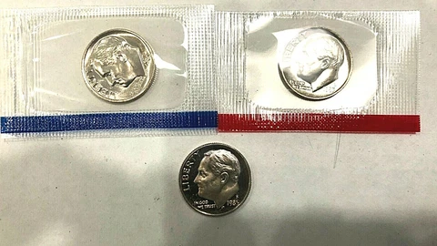 1985 P D S Roosevelt Dime Choice Unc in Mint Cello + Proof Cover
